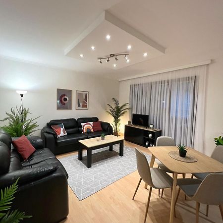 Charming 2 Bedroom Apartment Скоп'є Екстер'єр фото